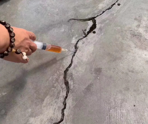信宜混凝土裂缝修补技术详解​