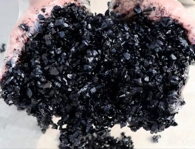 信宜沥青冷补料（沥青砂）的优势特点与施工流程解析